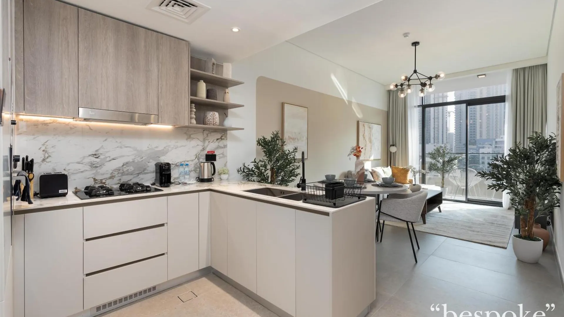 Bespoke Holiday Homes - Stylish 1-Br Apartment In Oxford Terraces, Jvc Ντουμπάι 0*,